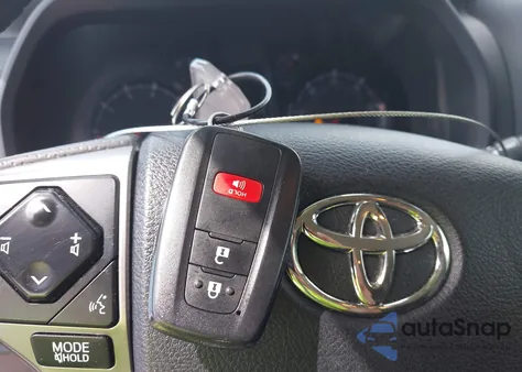 2024 Toyota 4Runner Sr5 из США, поврежденный, VIN JTEMU5JR8R6260720